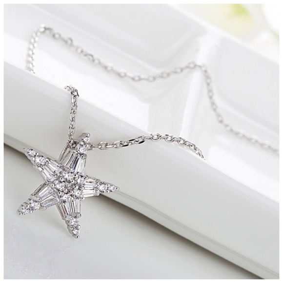 Starleen Swarovski Crystals Star Necklace - Picture 3 of 6